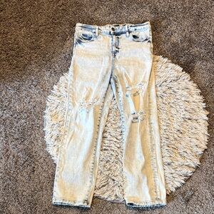 Kendall & Kylie Distressed Jeans Size 9